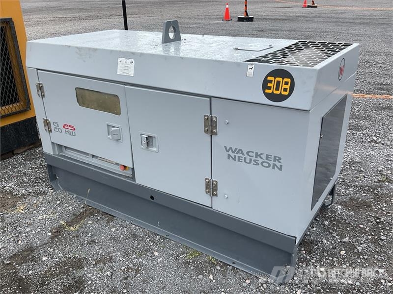 Wacker Neuson G-25 19.5 kW Skid-Mounted Planta de Luz / Generato Diesel Generatoren