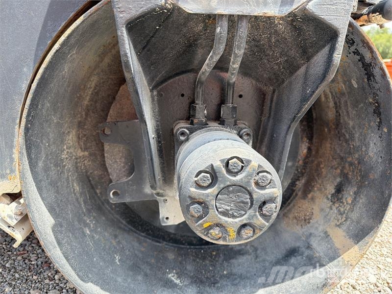 Wacker RD12A مداحل ثنائية الاسطوانة