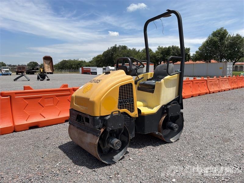 Wacker RD12A مداحل ثنائية الاسطوانة