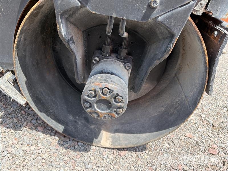 Wacker RD12A مداحل ثنائية الاسطوانة