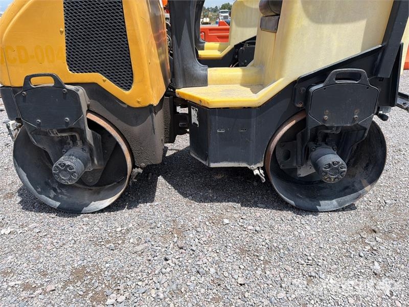 Wacker RD12A مداحل ثنائية الاسطوانة