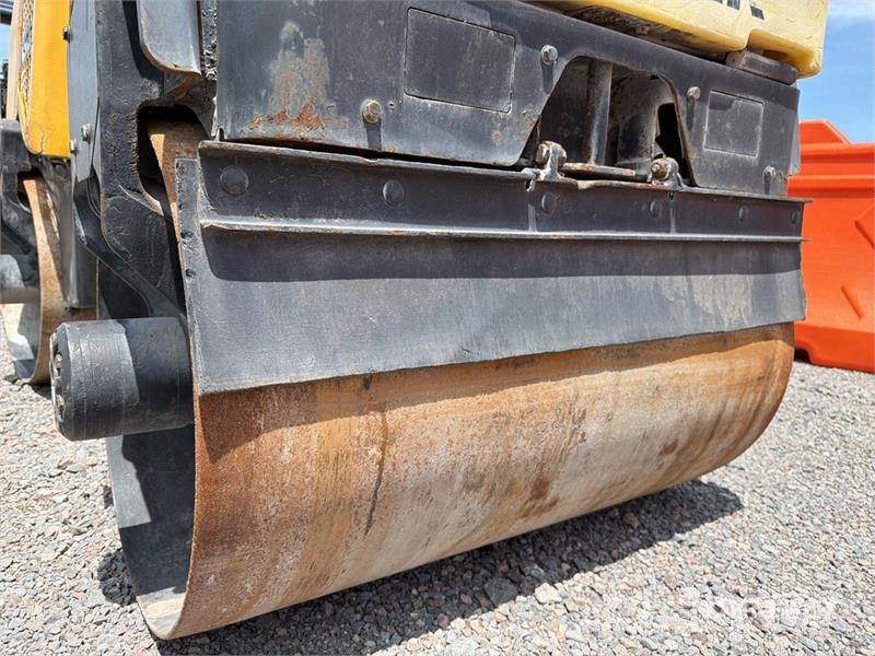 Wacker RD12A مداحل ثنائية الاسطوانة