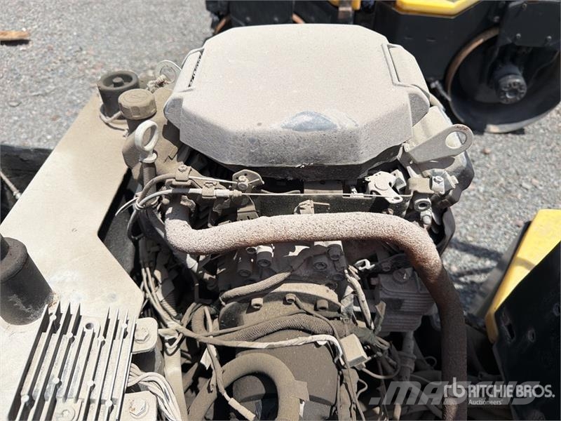 Wacker RD12A مداحل ثنائية الاسطوانة