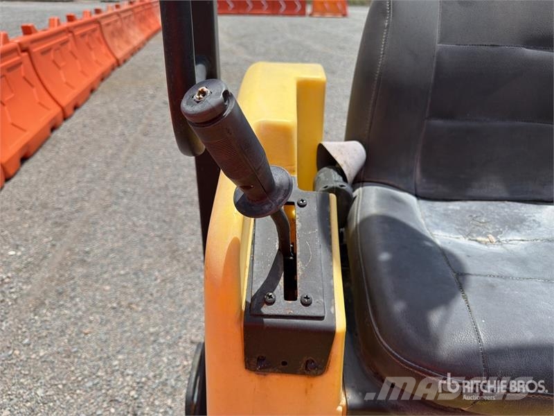 Wacker RD12A مداحل ثنائية الاسطوانة