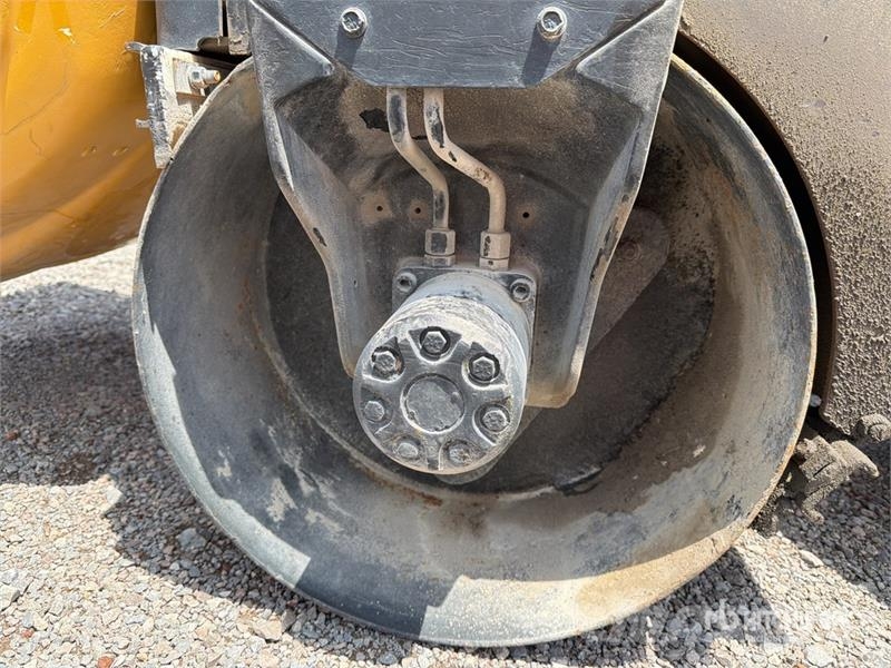Wacker RD12A مداحل ثنائية الاسطوانة