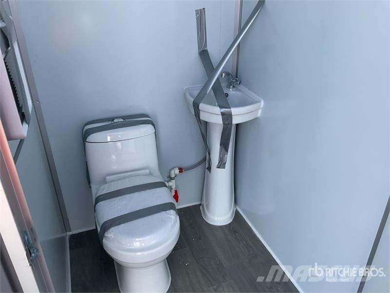  WC-2 7 ft 3 in x 3 ft 11 in 2 Person Skid-Mounted  مكونات أخرى