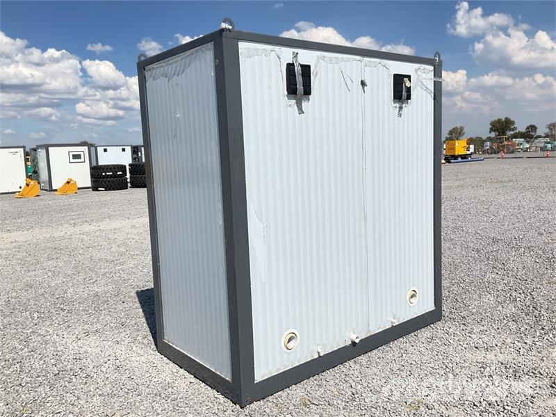  WC-2 7 ft 3 in x 3 ft 11 in 2 Person Skid-Mounted  مكونات أخرى