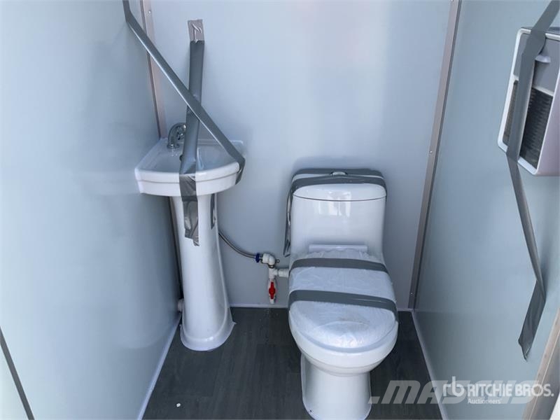  WC-2 7 ft 3 in x 3 ft 11 in 2 Person Skid-Mounted  مكونات أخرى