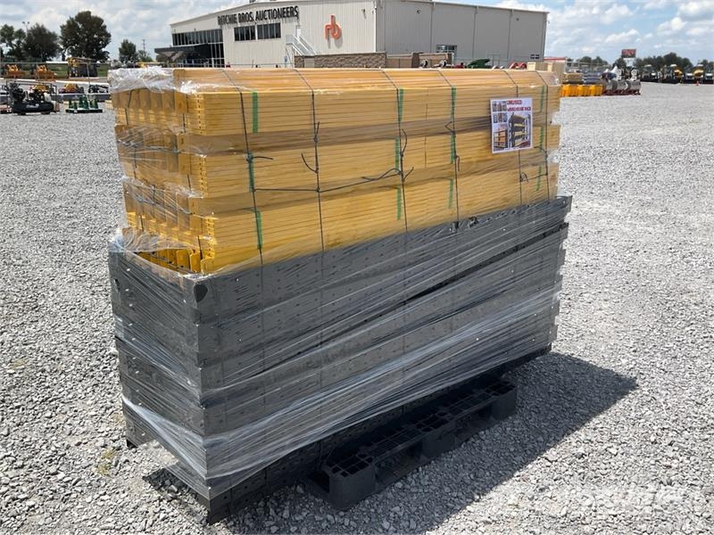 WRY 300 Qty of Warehouse Rack Shelving (Unused) Otros componentes