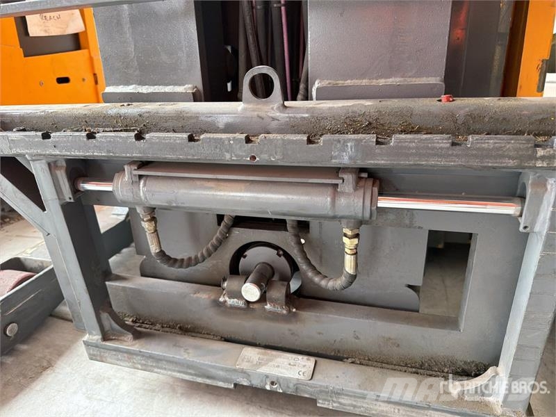 Xilin CQDH20C 3500 lb Montacargas Electrico (INOPERABLE) Skjutstativtruck