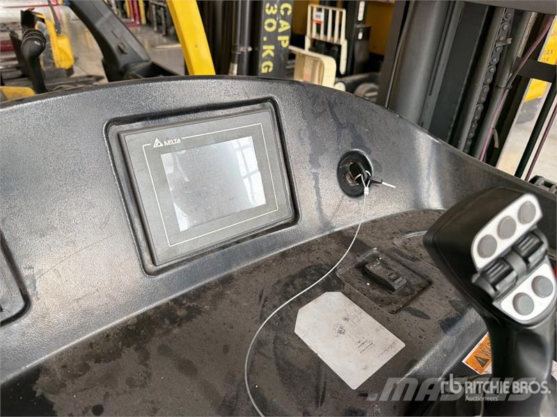 Xilin CQDH20C 3500 lb Montacargas Electrico (INOPERABLE) Skjutstativtruck