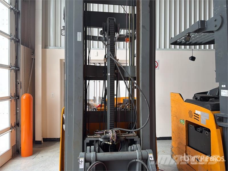 Xilin CQDH20C 3500 lb Montacargas Electrico (INOPERABLE) Skjutstativtruck