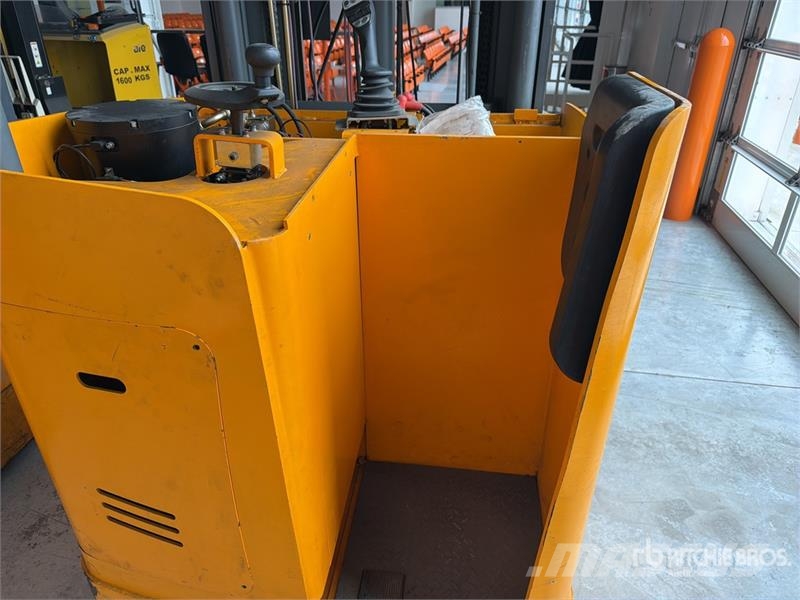Xilin CQDH20C 3500 lb Montacargas Electrico (INOPERABLE) Skjutstativtruck