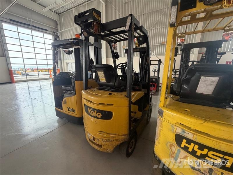 Yale ERC050VGN36TE083 4650 lb Montacargas Electrico / E Električni viličari