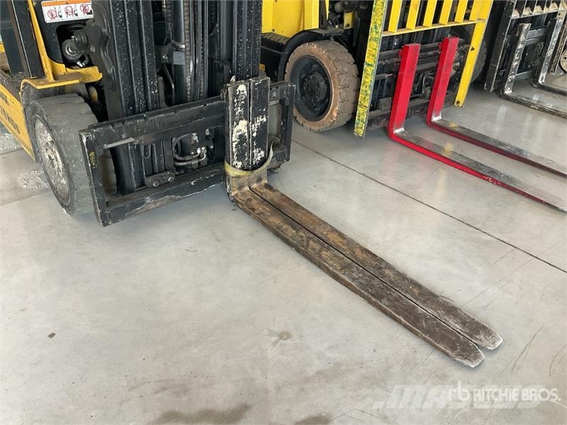Yale ERC050VGN36TE083 4750 lb Montacargas Electrico / E Električni viličari