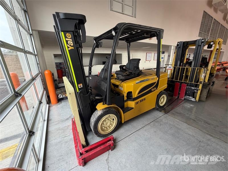 Yale ERP080VME80TE094 7950 lb Montacargas Electrico / E Akumulátorové vozíky