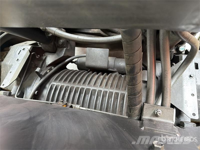 Yale ERP080VME80TE094 7950 lb Montacargas Electrico / E Akumulátorové vozíky