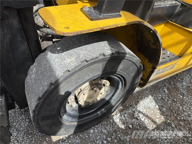 Yale GLP050MXE2120 5100 lb Cushion Tire Montacargas / F Другие складские механизмы