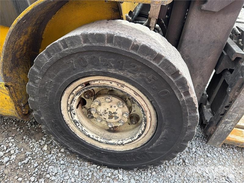Yale GLP050MXE2120 5100 lb Cushion Tire Montacargas / F Другие складские механизмы