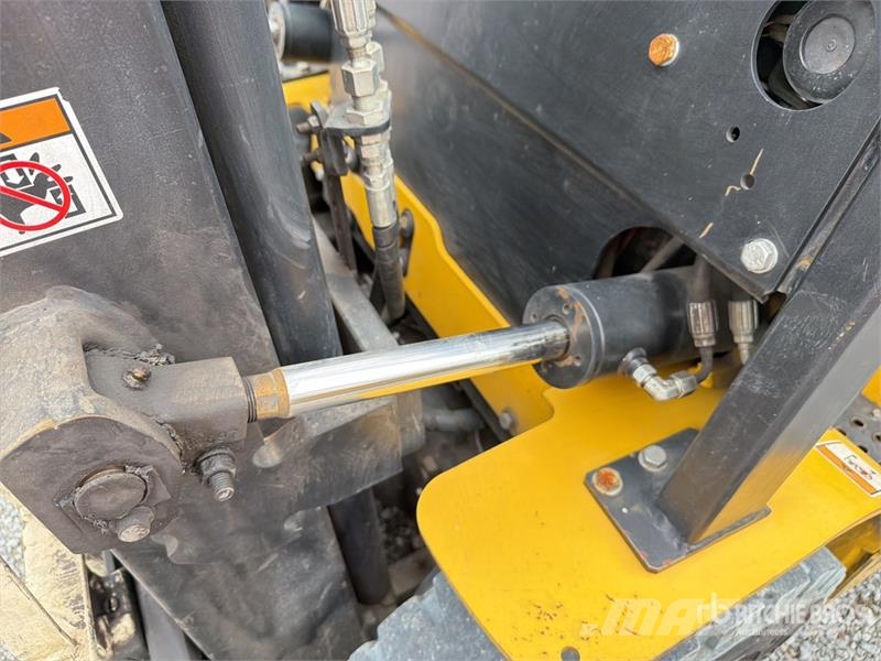 Yale GLP050MXE2120 5100 lb Cushion Tire Montacargas / F Інше