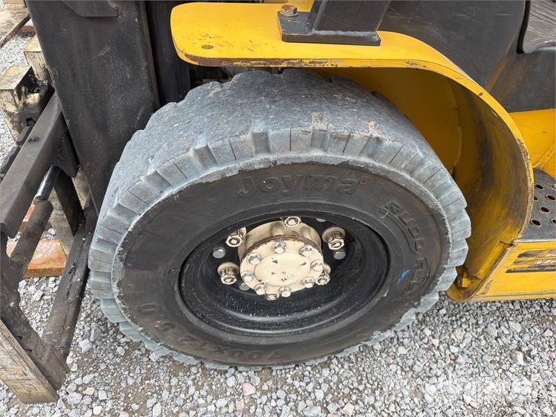 Yale GLP050MXE2120 5100 lb Cushion Tire Montacargas / F Інше