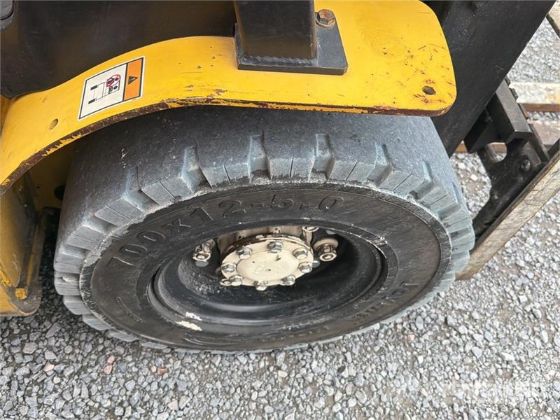 Yale GLP050MXE2120 5100 lb Cushion Tire Montacargas / F Інше