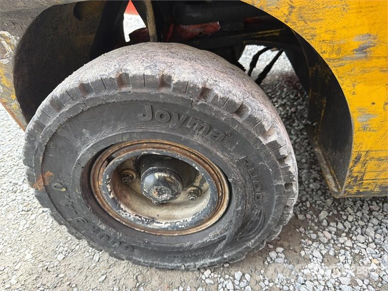 Yale GLP050MXE2120 5100 lb Cushion Tire Montacargas / F Другие складские механизмы