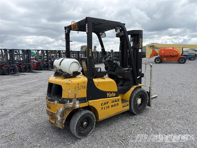 Yale GLP050MXE2120 5100 lb Cushion Tire Montacargas / F Інше