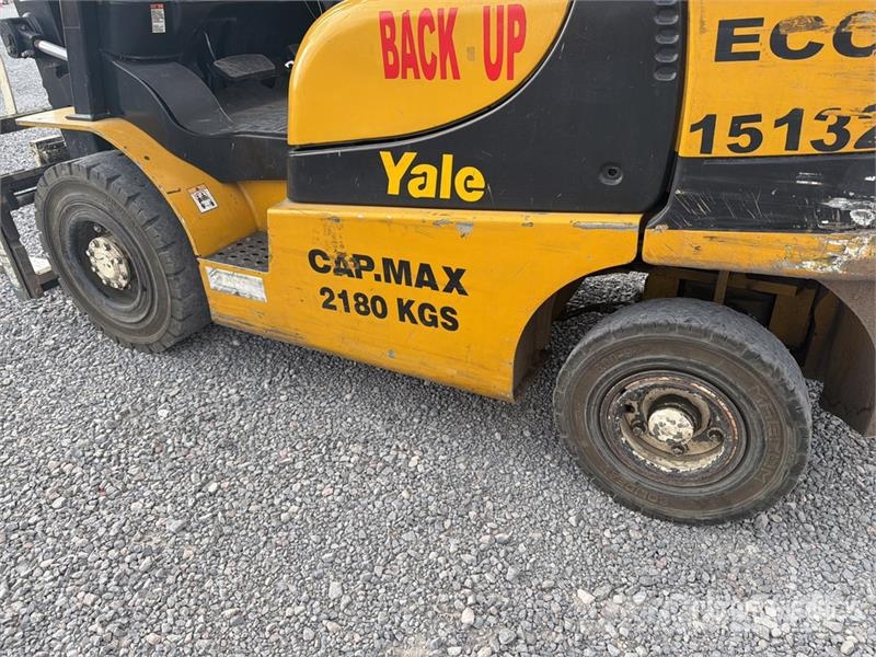 Yale GP050MXNEAE084 4000 lb Cushion Tire Montacargas /  Montacargas - otros
