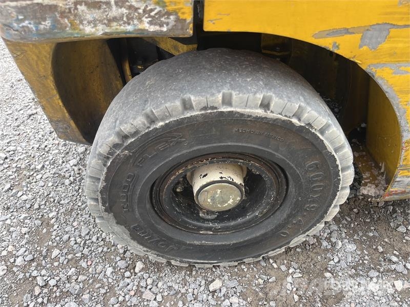 Yale GP050VXGTP050VXNEAE084 4800 lb Cushion Tire Montac Другие складские механизмы