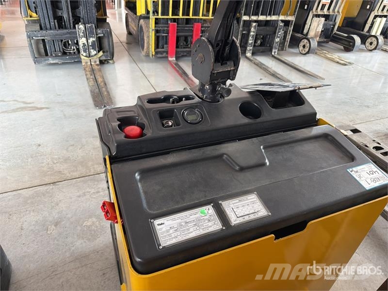 Yale MC10 2200 lb Apilador Electrico / Electric Stacker Самоходные электроштабелёры