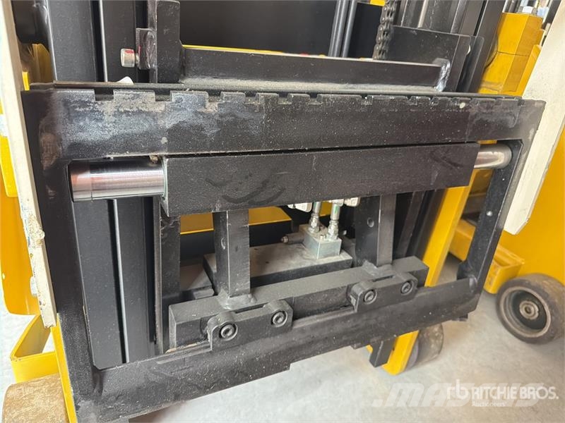 Yale MC10 2200 lb Apilador Electrico / Electric Stacker Empilhadeiras autopropelidas