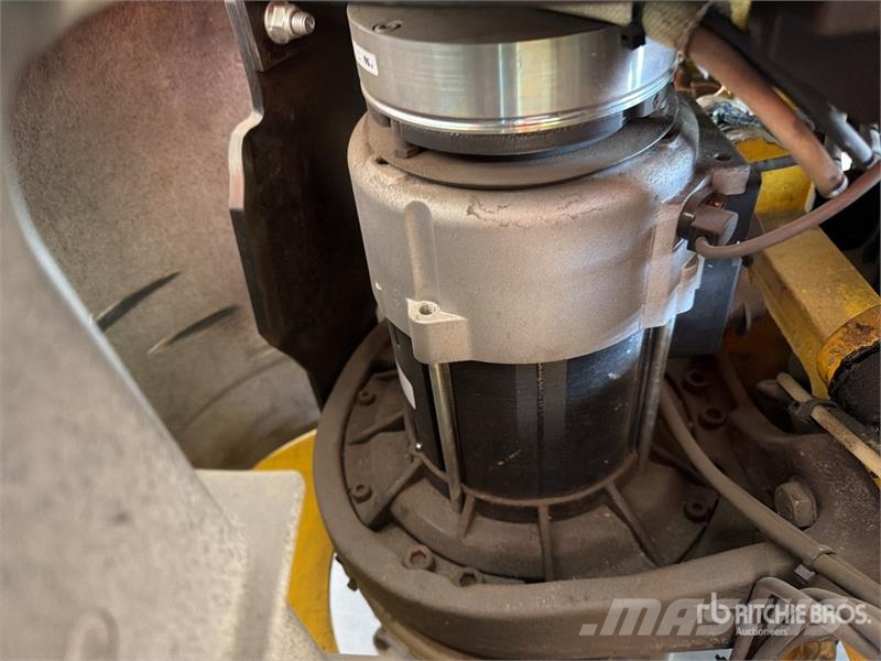 Yale MPE060LF 6000 lb Montacargas / Pallet Jack Handhubwagen