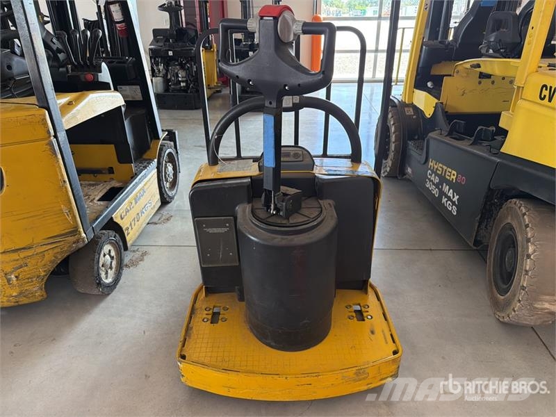 Yale MPE060LF 6000 lb Montacargas / Pallet Jack Handhubwagen