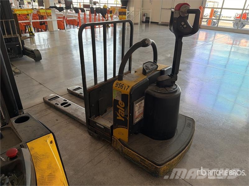 Yale MPE060LVGN24T2748 Handhubwagen