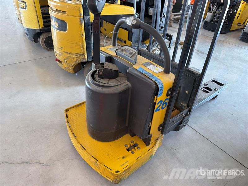 Yale MPE060LVGN24T2748 Transpaletas Manuales