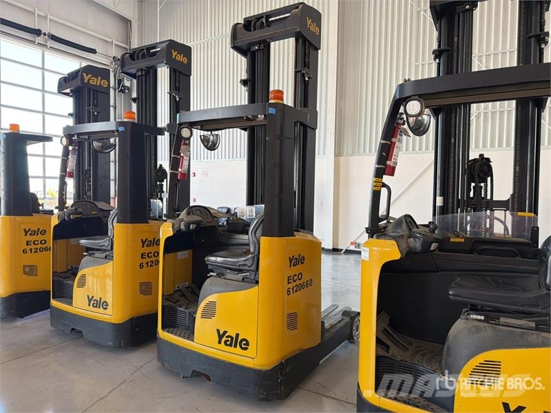 Yale MR16 3500 lb Montacargas Electrico / Reach Truck Tolóoszlopos targonca