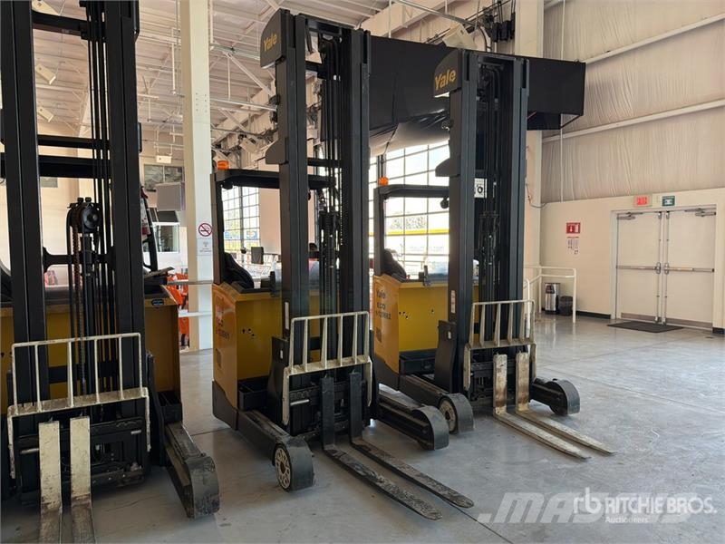 Yale MR16 3500 lb Montacargas Electrico / Reach Truck شاحنة مناولة