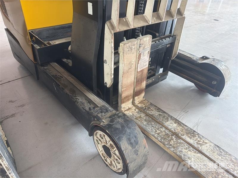 Yale MR16 3500 lb Montacargas Electrico / Reach Truck Viljuškari sa pomičnim stupom