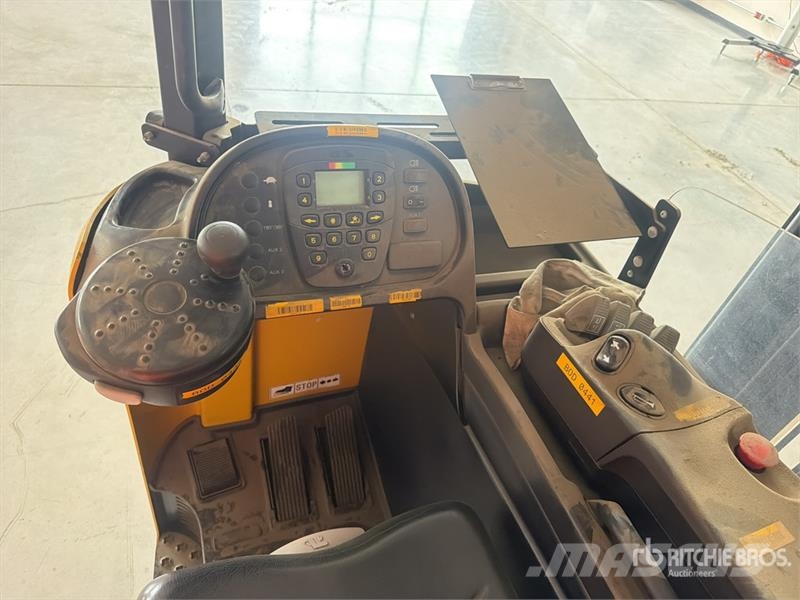 Yale MR16 3500 lb Montacargas Electrico / Reach Truck Viljuškari sa pomičnim stupom