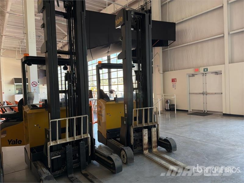 Yale MR16 3500 lb Montacargas Electrico / Reach Truck شاحنة مناولة