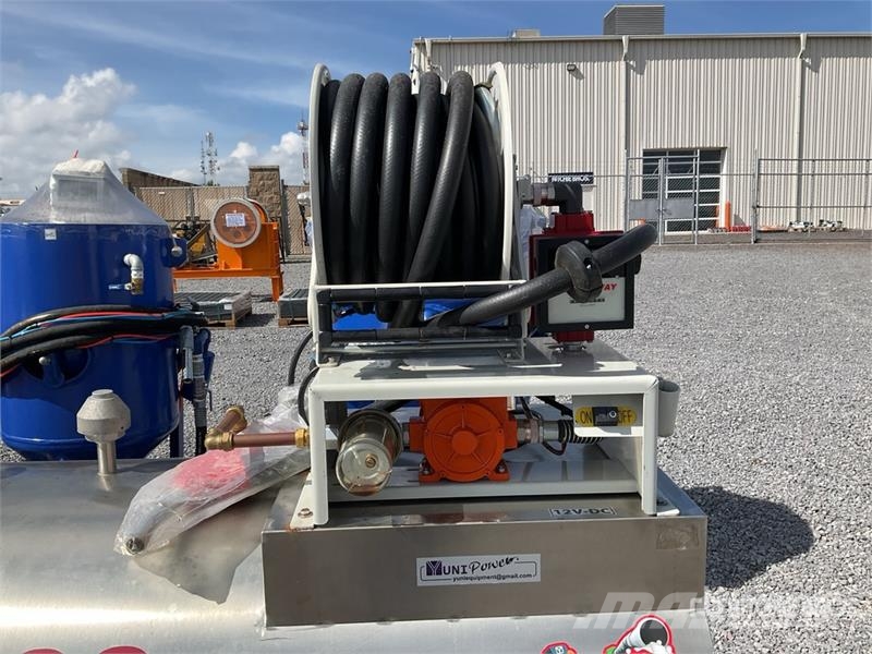 Yuni D1000DC 1000 L Skid Mounted Steel Diesel 1000 Lite Fuel and additive tanks