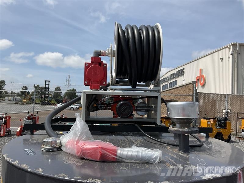 Yuni D1500DC 1500 L Skid Mounted Steel Diesel Tanque pa Fuel and additive tanks