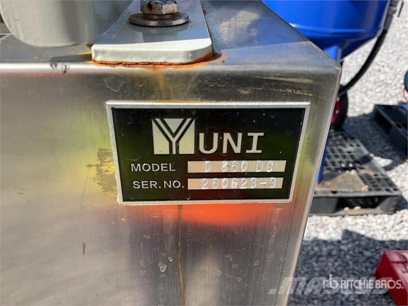 Yuni D860DC 860 L Skid Mounted Steel Diesel 860 Liter w Fuel and additive tanks