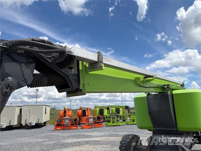 Zoomlion ZA24J 4WD Diesel Elevador Articulado / Articulatin Articulated boom lifts