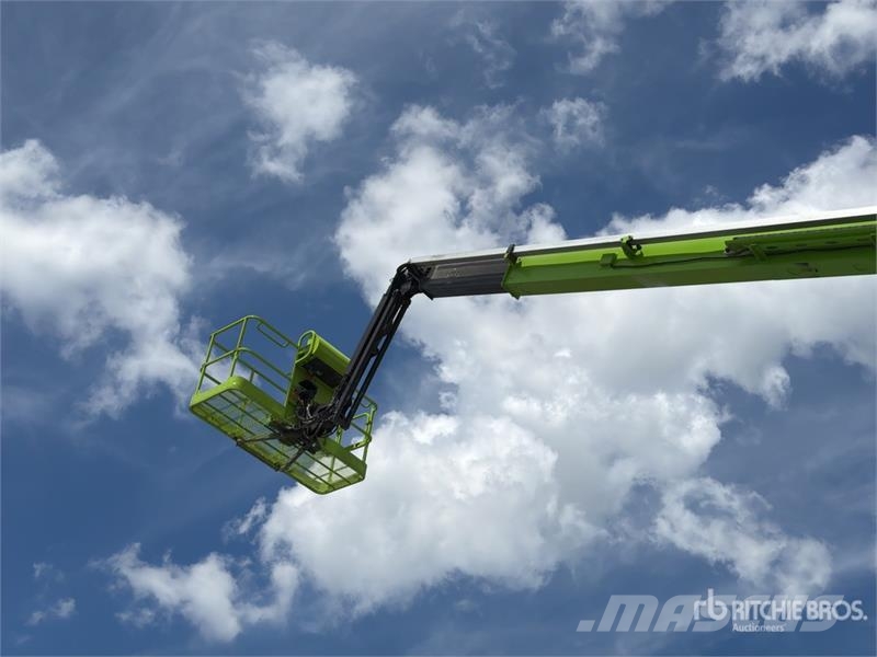 Zoomlion ZA24J 4WD Diesel Elevador Articulado / Articulatin Articulated boom lifts
