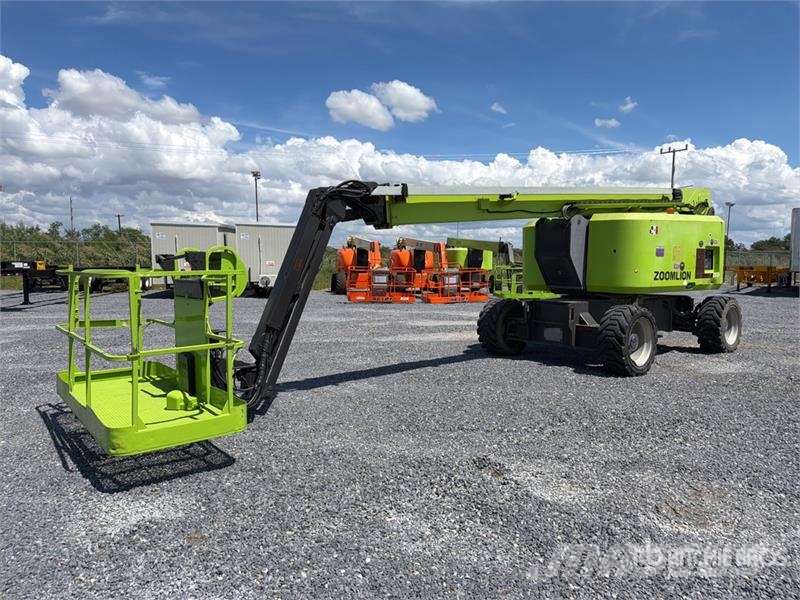 Zoomlion ZA24J 4WD Diesel Elevador Articulado / Articulatin Articulated boom lifts