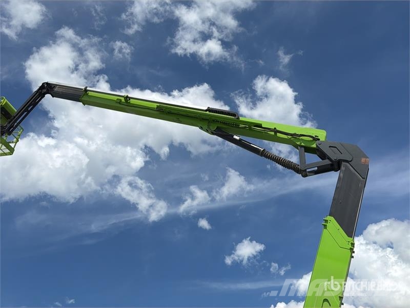 Zoomlion ZA24J 4WD Diesel Elevador Articulado / Articulatin Articulated boom lifts