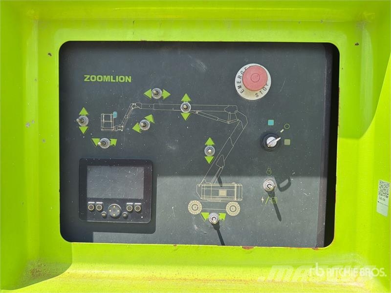 Zoomlion ZA24J 4WD Diesel Elevador Articulado / Articulatin Articulated boom lifts