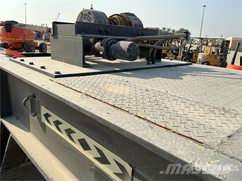  11.4 m Tri/A Step Deck Trailer لوادر منخفضة